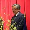 photo françois fillon, ici le 19 janvier 2025, lorsqu’il avait décoré daniel coudreuse, le maire de brûlon (sarthe).