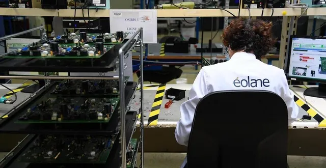 photo  eolane emploie 260 personnes à angers, où est installé son siège, et 330 à combrée.  &copy;  archives co – josselin clair 