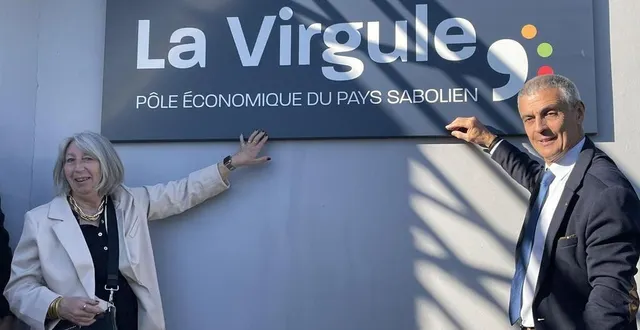 photo  martine crnkovic, pour le conseil départemental, et daniel chevalier, président du pays sabolien, ont dévoilé l’enseigne du futur tiers-lieu économique, le lundi 31 mars.  &copy;  le maine libre 