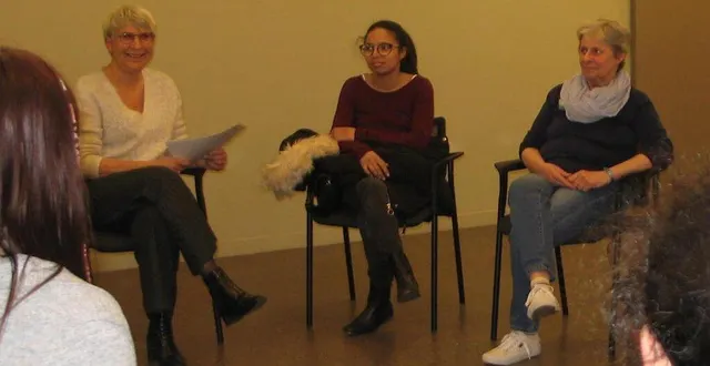 photo  échanges sur l’impact des écrans sur les tout-petits.  &copy;  le maine libre 