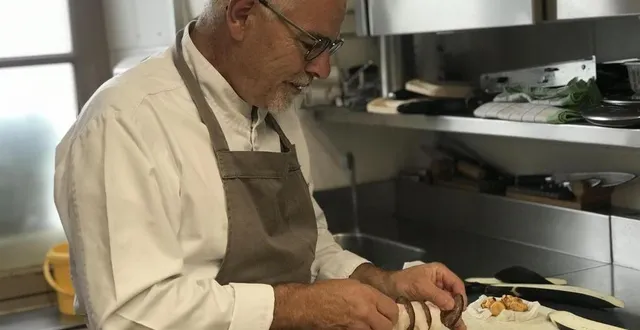photo  le chef hubert nobis de l’auberge de la mine à la ferrière-aux-etangs garde son étoile.  &copy;  archives 