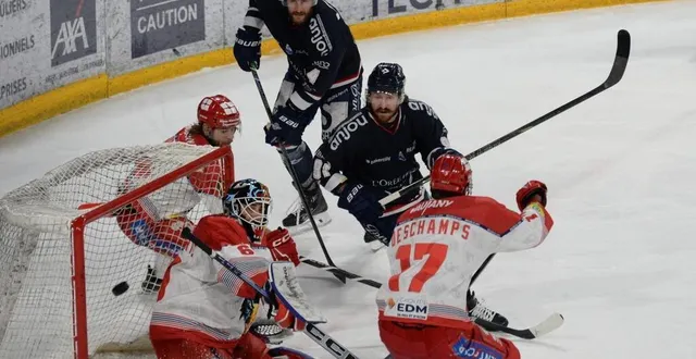 photo  les ducs d’angers sont confrontés à une défense féroce.  &copy;  co - jérôme hurstel 