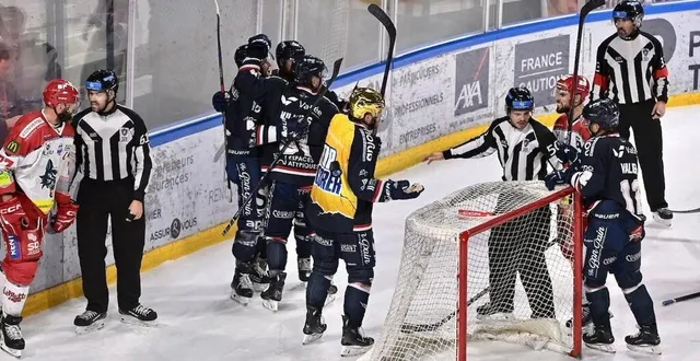 photo  l’un des moments clé du match : l’égalisation des ducs à 4 minutes du terme est annulée par la vidéo.  &copy;  sébastien aubinaud 