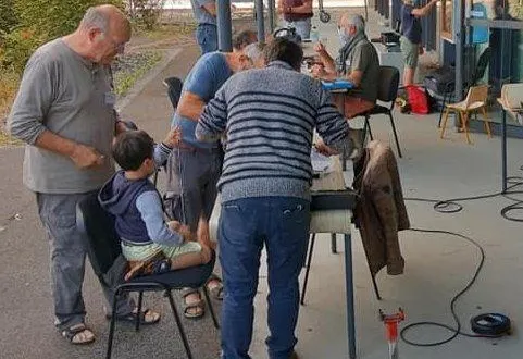 photo  le repair café est encadré par des bénévoles.  &copy;  co 