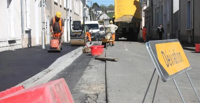 photo  après les travaux encore en cours rue paul-doumer, d’autres aménagements en faveur des mobilités douces sont annoncés par la ville rue françois-mauriac et route de précigné à sablé-sur-sarthe.  &copy;  ouest-france 