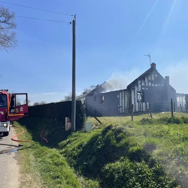 photo la maison est entièrement détruite  ©  ouest-france