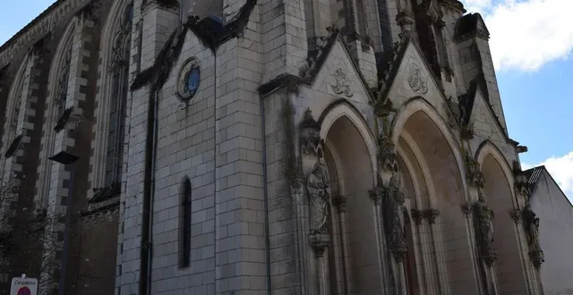 photo  parmi les treize édifices religieux de beaupréau-en-mauges, l’église saint-martin, à beaupréau-en-mauges, vient de célébrer son 130e anniversaire.  &copy;  ouest-france 