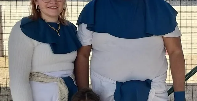 photo  coralie, raveen et leur fille alyss, 3 ans, ont découvert leur premier carnaval, dimanche.  &copy;  ouest-france 