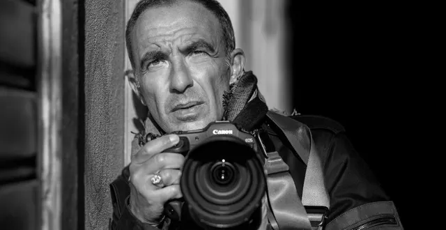 photo  appareil photo en main, nikos aliagas arpente la grèce, un pays qui lui est cher.  &copy;  nikos aliagas 