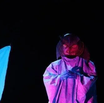 photo  la compagnie écaille jouera au pax son spectacle intitulé « sous la surface », pendant les vacances scolaires.  &copy;  co 
