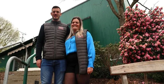 photo  max swiatkiewiez et amélie lebreton entament leur troisième saison à la tête du camping municipal de sablé-sur-sarthe.  &copy;  ouest-france 