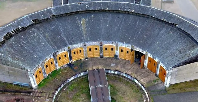 photo  la rotonde ferroviaire date de 1889.  &copy;  rfvl 