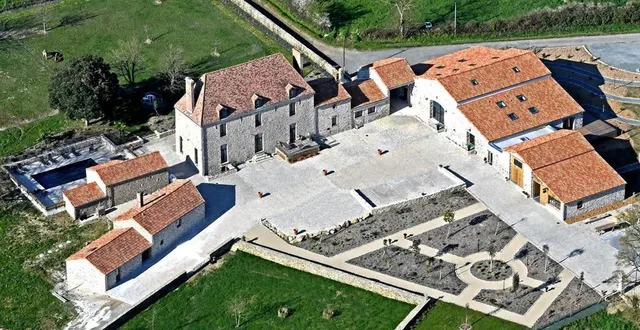 photo  saint-christophe-du-bois, jeudi 3 avril. le domaine de la haye a été entièrement restauré après des années d’abandon.  &copy;  co - étienne lizambard 