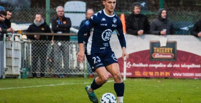 photo  oscar verneau et les virois sont revenus à hauteur du leader guingampais en gagnant face à plabennec, samedi 5 avril 2025.  &copy;  quentin travert / vire af 