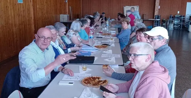 photo  une assemblée générale, qui s’est déroulée après le rangement de la salle de l’espace rocton, à la fin de la bourse aux vêtements du week-end.  &copy;  ouest-france 