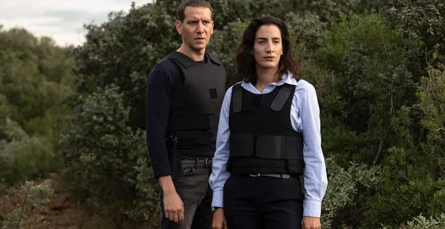 photo  denis eyriey (adrien), mouna soualem (lidia).  &copy;  ulrich lebeuf 