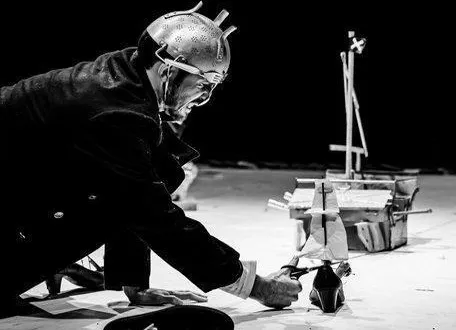 photo  embarquement immédiat pour le spectacle « bateau ».  &copy;  gaby merz 