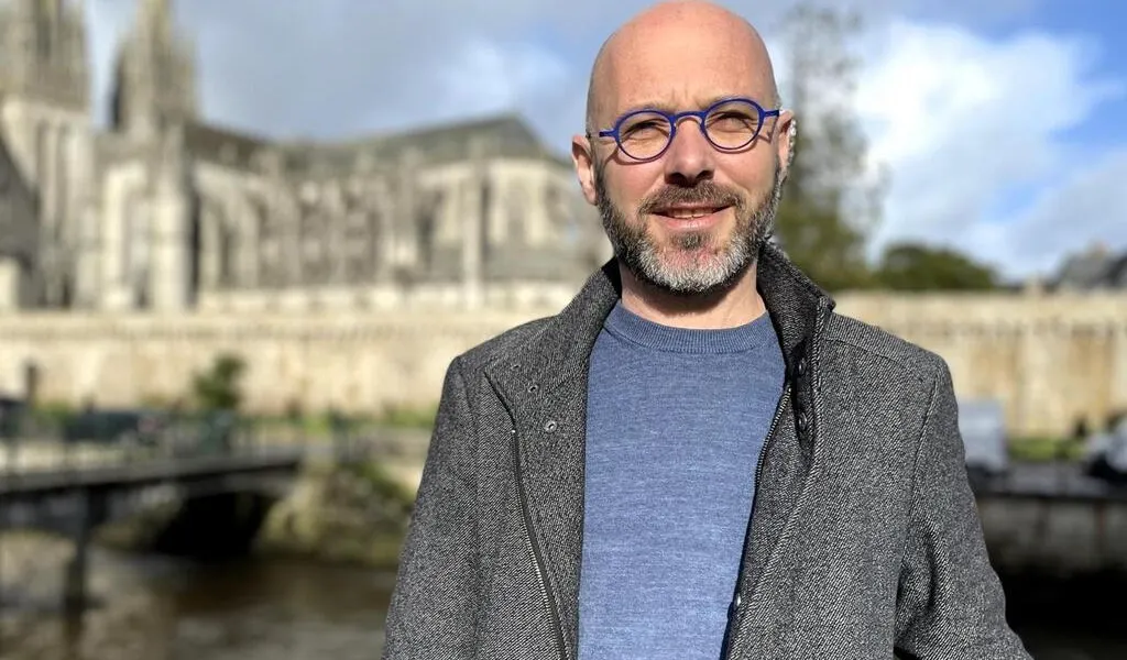 Échanges avec Grégory Lebert à la librairie Ravy, après la sortie de ...