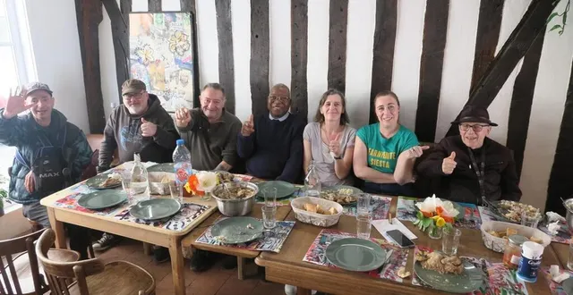 photo  après l’effort, le réconfort… et le partage !  &copy;  ouest-france 