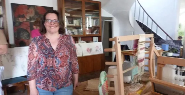 photo  karine mussard a lancé son activité de tisserande en septembre. habitante de coudrecieux, elle connaît bien le secteur de montmirail.  &copy;  ouest-france 
