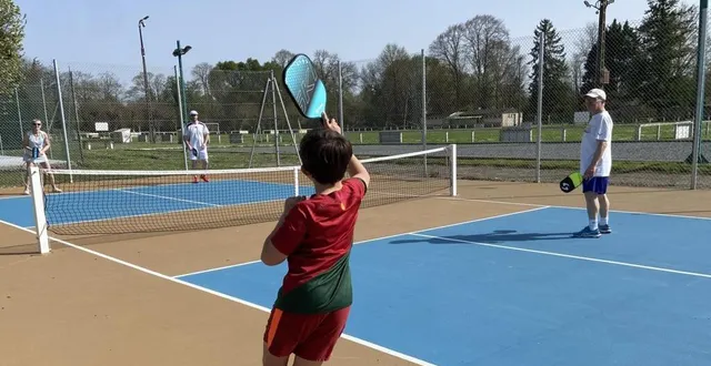photo  un terrain de pickleball est disponible en libre accès dans la commune.  &copy;  ouest-france 