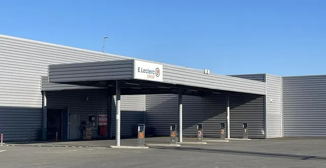 photo  l’avenir de l’actuel leclerc drive suscite des interrogations mais aussi des oppositions de la part de la ville de sablé-sur-sarthe, soucieuse des commerçants.  &copy;  ouest-france 