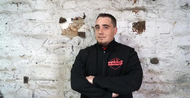 photo  cédric huet se tient à la disposition pour des travaux en intérieur ou en extérieur.  &copy;  ouest-france 