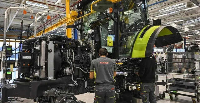photo  l’usine claas tractor du mans exporte une partie conséquente de ses tracteurs outre-atlantique.  &copy;  le maine libre – denis lambert 