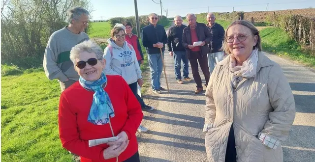 photo  dans le cadre de l’organisation de prières par la paroisse dans dix églises, une marche priante s’est déroulée mercredi de l’église de lonlay-le-tesson jusqu’à l’église du grais.  &copy;  ouest-france 