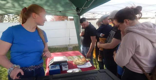 photo  moins d’une dizaine de producteurs locaux ont participé au marché de printemps.  &copy;  le maine libre 