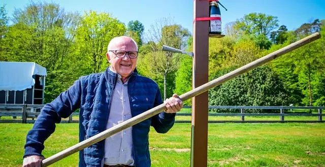 photo  champagné, avril 2025. robert pautonnier, ancien lancier et historien de la fête.  &copy;  le maine libre – yvon loué 