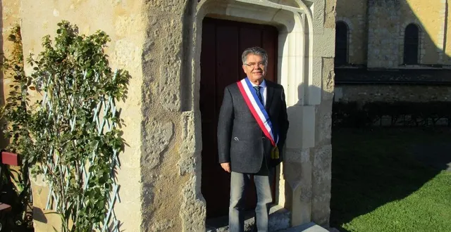 photo  régis cerbelle, maire de chantenay-villedieu se dit exaspéré par ces actes de vandalisme  &copy;  maine libre 