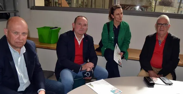 photo  entourée d’emmanuel franco, philippe bergue et xavier mazerat, nathalie planson, la nouvelle directrice, a lancé la saison du musée.   &copy;  le maine libre 