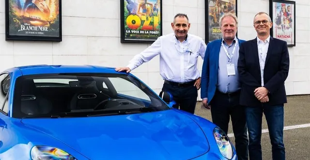 photo  l’organisateur de la journée, pascal rougel (à gauche), réélu à la tête de la cfe-cgc métallurgie sarthe-mayenne, a reçu le président de la confédération du syndicat des métiers de l’encadrement françois hommeril (au centre), ainsi que le secrétaire général de la branche métallurgie de la fédération métallurgie.  &copy;  cfe-cgc métallurgie 