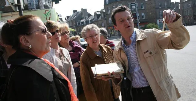photo  hugues ménès proposera une visite guidée pour se « plonger dans le passé des boutiques emblématiques de flers ».  &copy;  archives ouest-france 