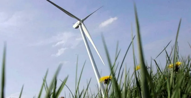 photo  enertrag souhaite implanter trois éoliennes de part et d’autre de l’a88 à occagnes, près d’argentan (orne). photo d’illustration.  &copy;  stéphane geufroi / archives ouest-france 