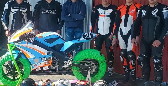 photo  julien rocton, christopher et romain poilvez, valentin marchand et erwin beal vont participer aux 23 h 60.  &copy;  rmjr team 