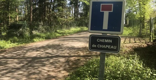 photo  un homme de 74 ans a été retrouvé décédé dans sa voiture. il était stationné chemin de chapeau, à neuville-sur-sarthe.  &copy;  le maine libre 