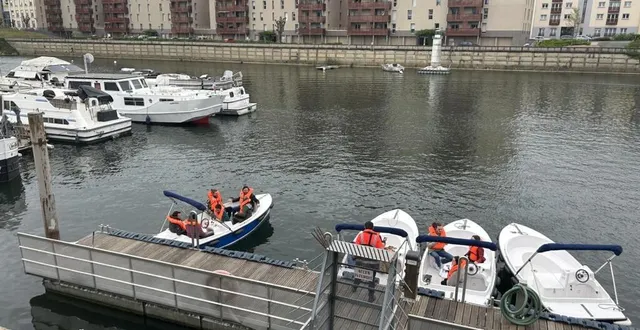 photo  six bateaux électriques sont en location au port du mans jusqu’au 10 août 2025.  &copy;  ouest-france 