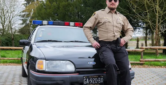 photo  le sheriff sarthois perce sur tiktok, mais fait aussi de la sensibilisation sur les dangers de la route.  &copy;  ouest-france 