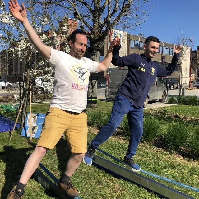 photo lors d’une initiation à la slackline.  ©  ouest-france