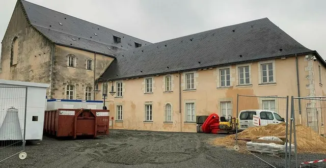 photo  la réhabilitation du bâtiment des récollets a débuté en novembre et s’achèvera en janvier 2026.  &copy;  archives ouest-france 