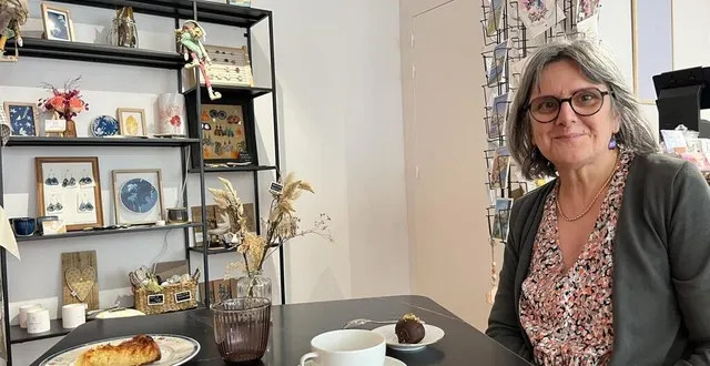 photo  anne banrezes a ouvert son salon de thé à précigné le mardi 1er avril, jour de son anniversaire.  &copy;  ouest-france 
