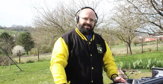 photo  mike mannella a créé ezenas event sous couvert de laquelle il intervient en tant qu’animateur dj.  &copy;  ouest-france 
