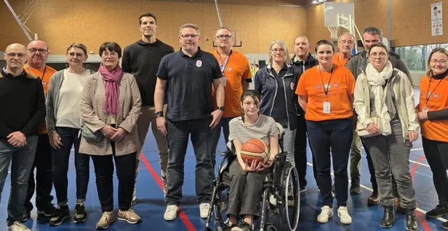photo  les 24 heures de basket ont été organisées par les associations sarthoises de basket, neuville basket, le mans gsos et montfort sport basket.  &copy;  le maine libre 