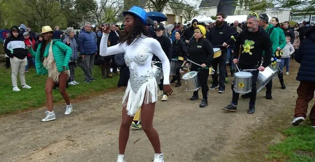 photo  les fanfares déambuleront en alternance l’après-midi, comme ici l’harmonie big joanna, voilà deux ans.  &copy;  archives ouest-france 