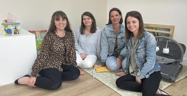 photo  la maison d’assistantes maternelles fée des bulles, rue des terres à sablé-sur-sarthe, est ouverte depuis ce lundi 14 avril 2025. à terme, quatre assistantes maternelles y exerceront : de gauche à droite, méline boclet, maryne bouretz, chloé poulain et camille peltier.  &copy;  le maine libre 