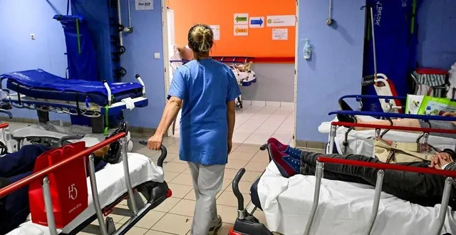 photo  le service des urgences de l’hôpital du mans, submergé par les arrivées de patients.  &copy;  archives le maine libre – yvon loué 