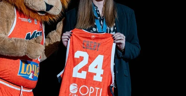 photo  alexia chery honorée par le msb lors de son passage à antarès en janvier 2025.  &copy;  msb 