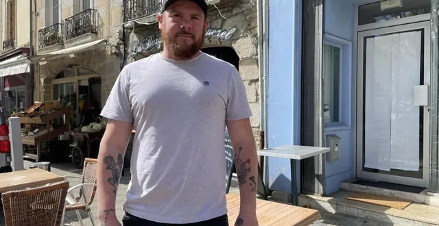 photo  maxime leblanc, gérant du restaurant les burgers de lancrel, s’est fait voler une partie de son mobilier de terrasse, à alençon.  &copy;  ouest-france 